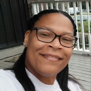 Meet your Posher, Dione